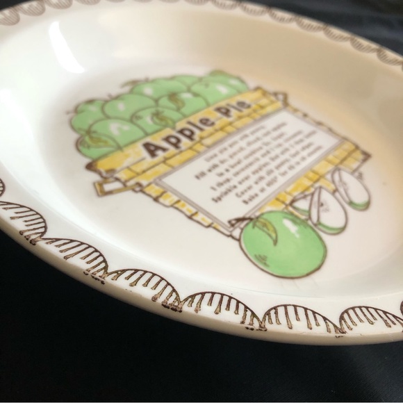 10” Vintage Ceramic Apple Pie Dish with Recipe - Picture 5 of 9